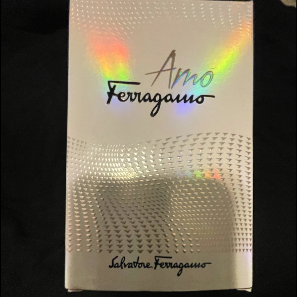 I’m selling a brand new bottle of Amo by Ferragamo